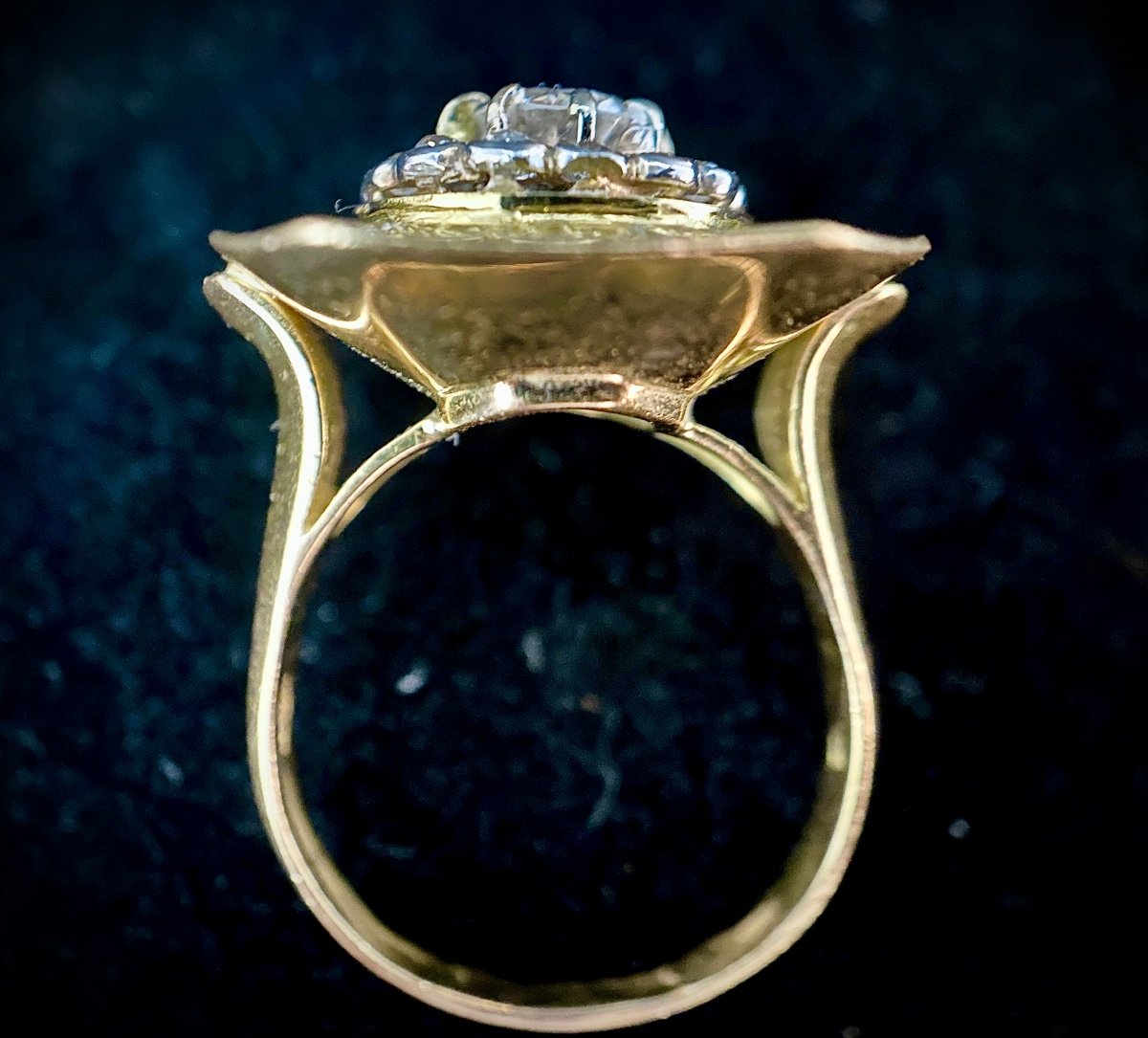 Ring In Yellow And White Gold Set With 1 Diamond Of 0.60 Carats And Double Surround Of 1.20 Carats-photo-4