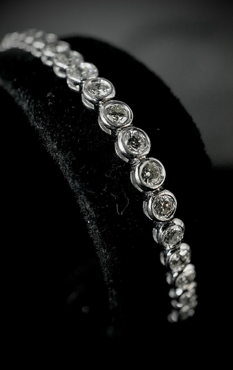 River Bracelet Set With 54 Diamonds Of 0.10 Carat Each In Bezel Setting (vs-g/h/i)-photo-4