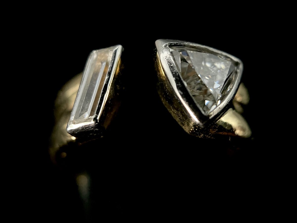 18k Yellow Gold Ring With 0.90 Carat Triangle Diamond (vs-g/h) And 0.35 Ct Baguette Diamond (si-g/h)-photo-6