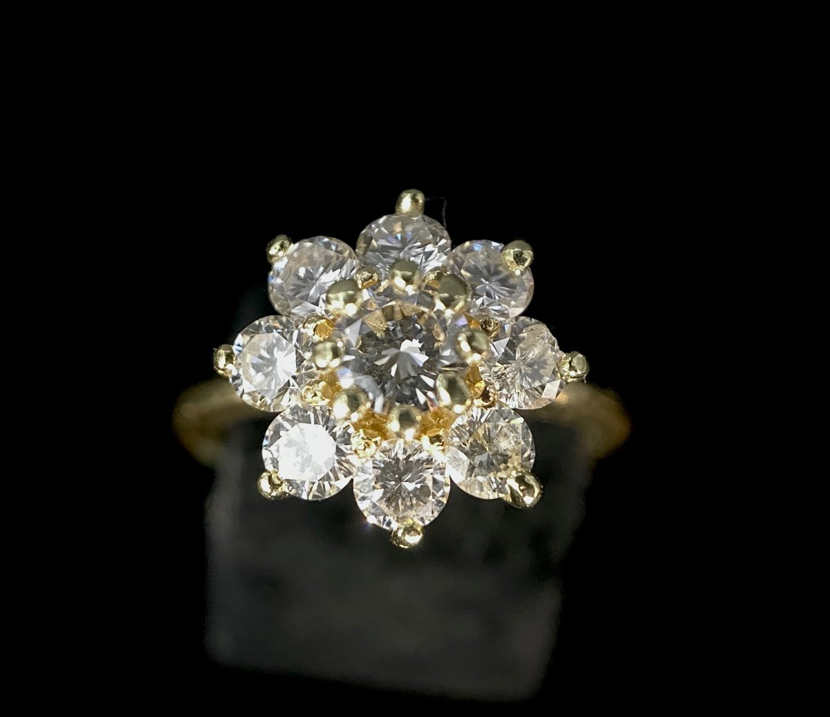 Bague Modèle Marguerite Or 18k Avec Diamant Central De 0,30 Carat (vs-g/h)-photo-1