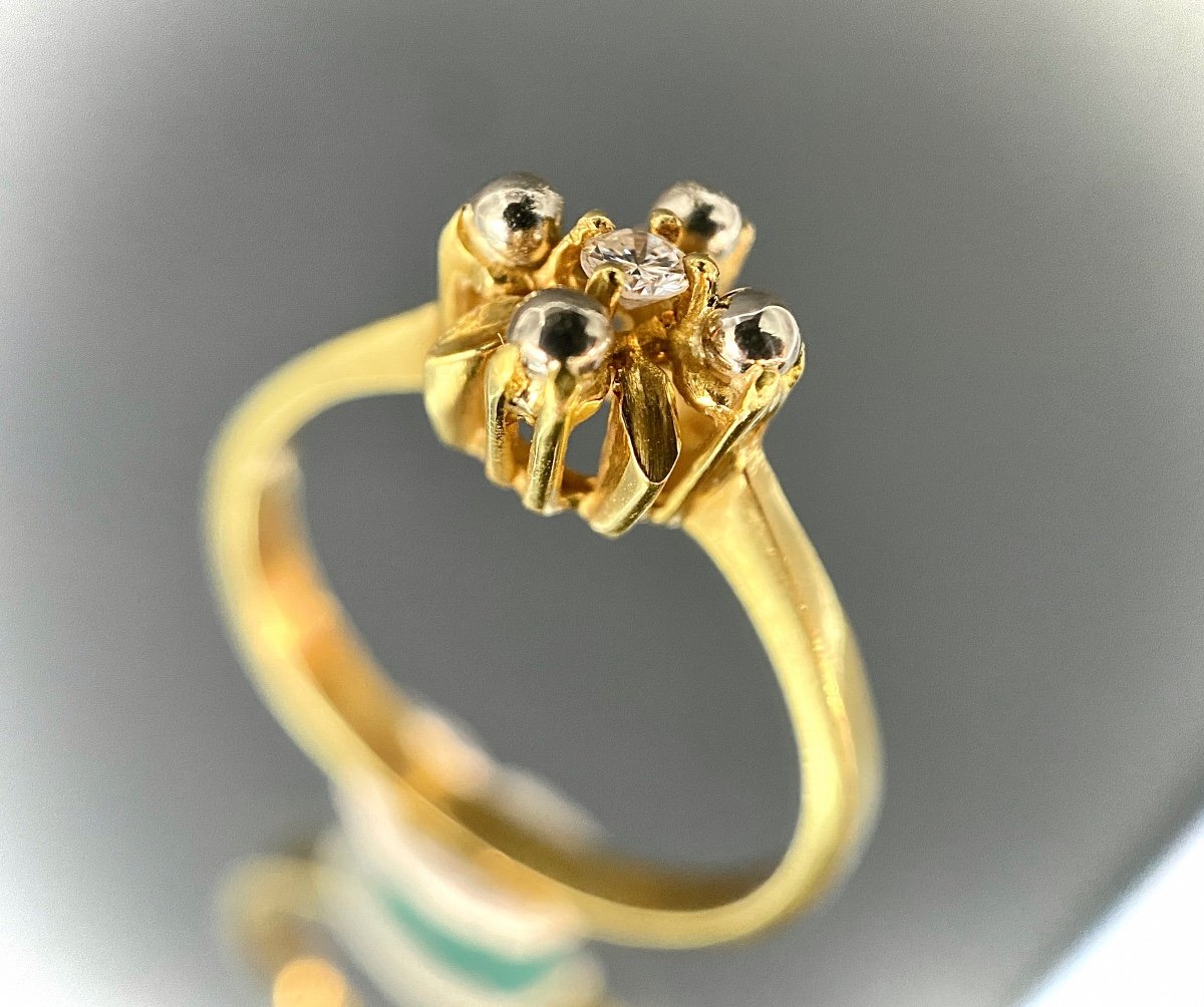 18k Yellow Gold Ring Set With A 0.05 Carat Brilliant-photo-3