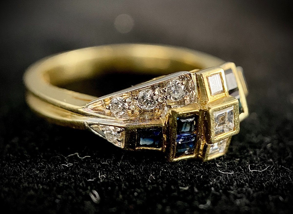 18k Two-tone Gold Ring Set With 0.60 Carat Diamonds And 6 Sapphires-photo-2