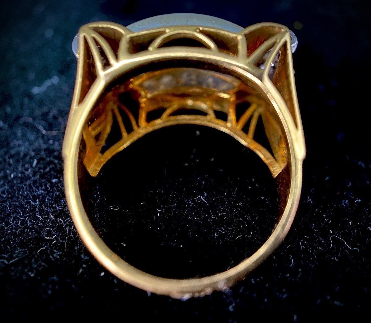 Bague Modèle Tank, 1940/50, Or Bicolore, Orné De 18 Roses De Diamants-photo-3