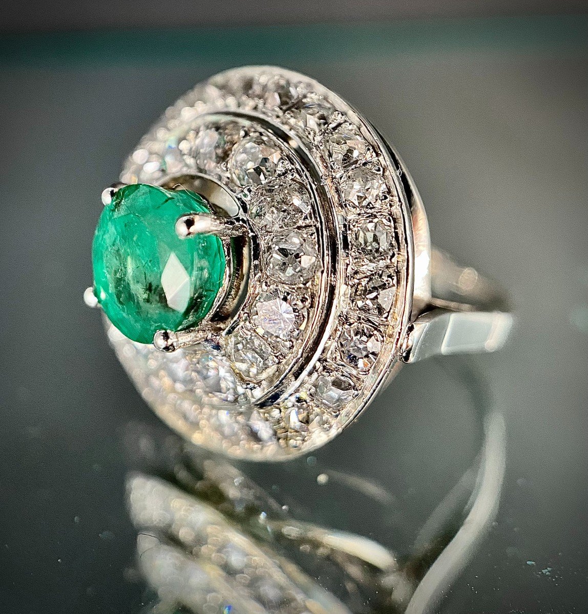 XIX Century Ring With 1 Emerald Of 1.27 Carats And 1.35 Carats Of Diamonds-photo-1