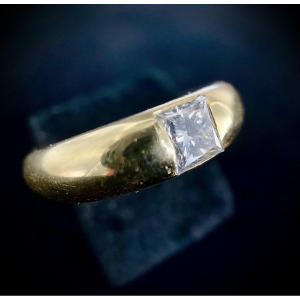 18k Yellow Gold Solitaire Ring With 0.88 Carat Princess Cut Diamond Si-g/h