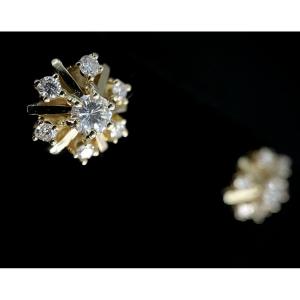 Paire De Boucles En Or Jaune 18 Carats Serties De 0,93 Carat De Brillants + Fermeture à Vis