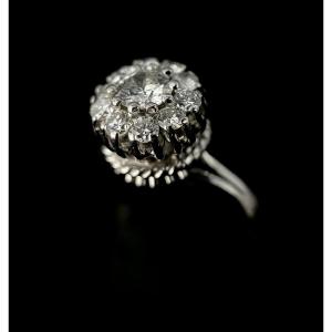 Bague Modèle Marguerite Or 18k Avec Diamant Central De 0,30 Carat (vs-h/i)