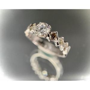 18k White Gold Ring Set With A 0.40 Carat Brilliant Cut Diamond (vs-e/f)