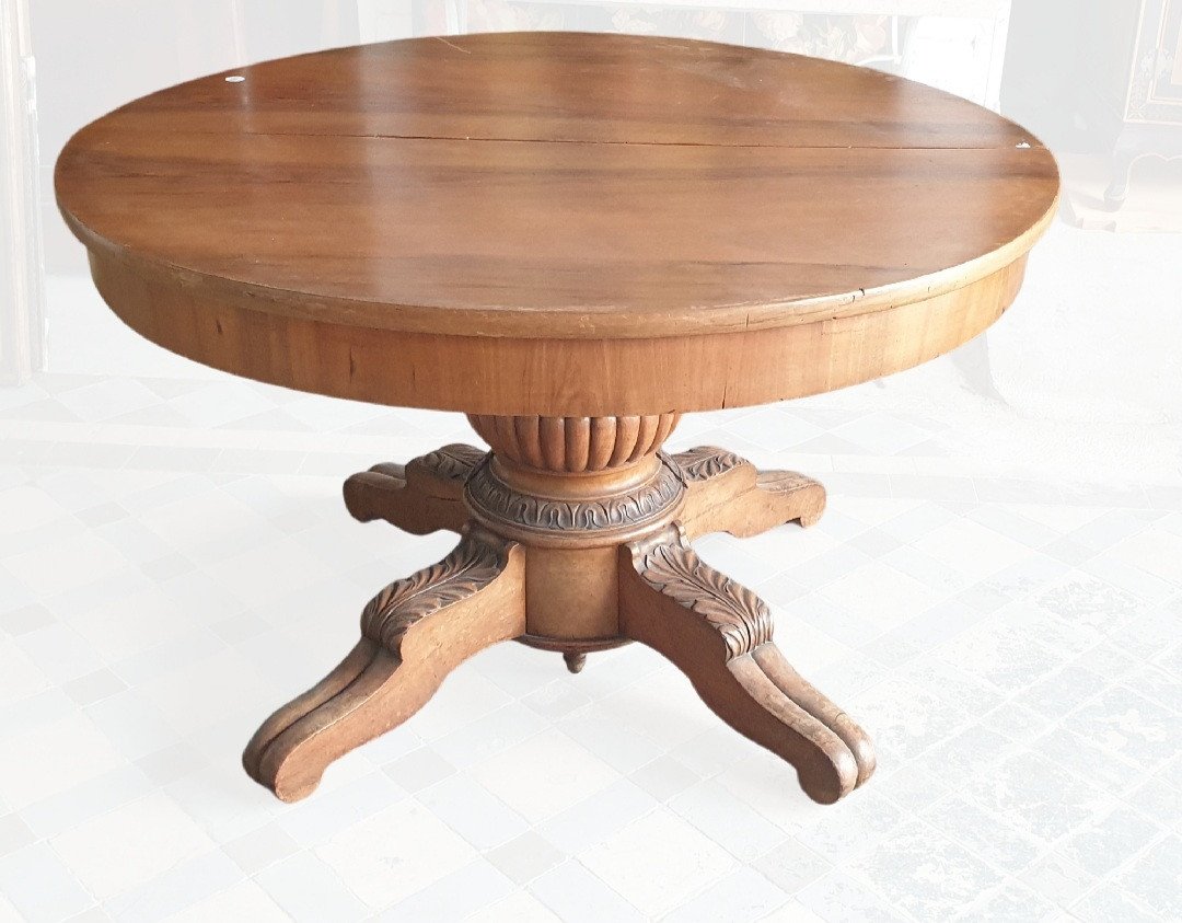 Quadripod Pedestal Table-photo-2