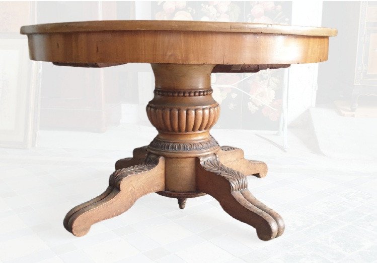 Quadripod Pedestal Table