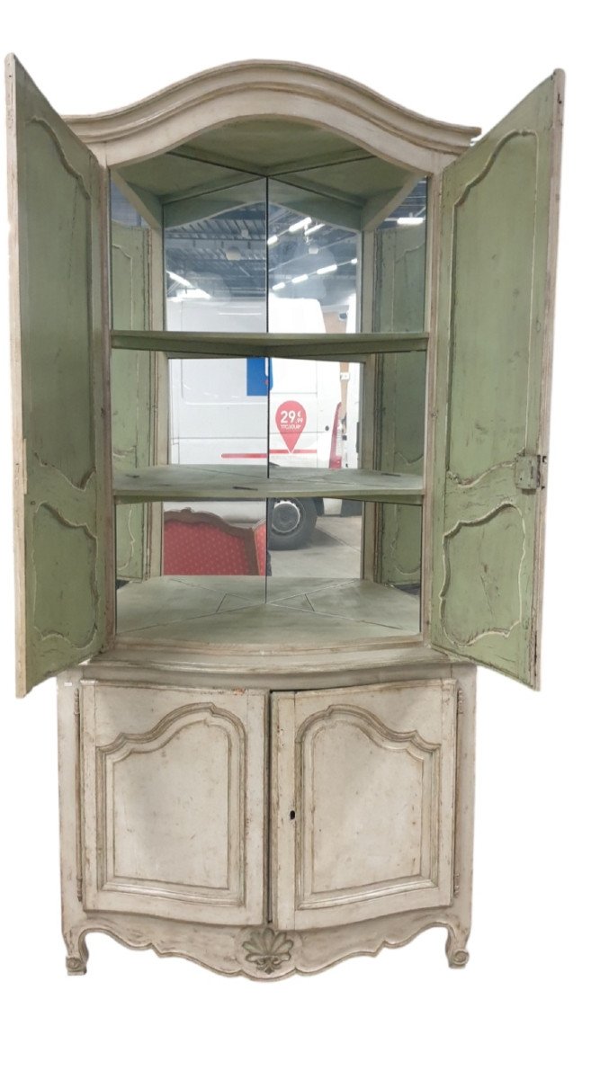 Louis XV Painted Wood Corner Cabinet-photo-2