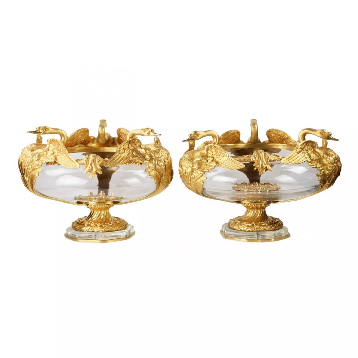 A Pair Of Round Vases In Cast Glass And Gilded Bronze With Swans Motif.-photo-2