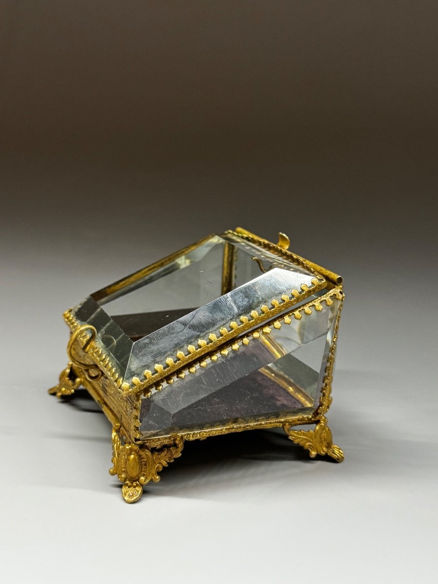 Polished Glass Jewelry Box-photo-1