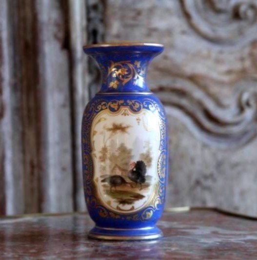 Small Sevres Style Porcelain Vase. 19th Century-photo-2