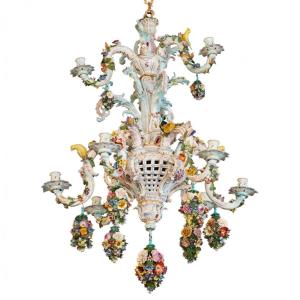 Delightful Porcelain Chandelier Meissen 1790, From The.residence Of King Alfonso XIII 