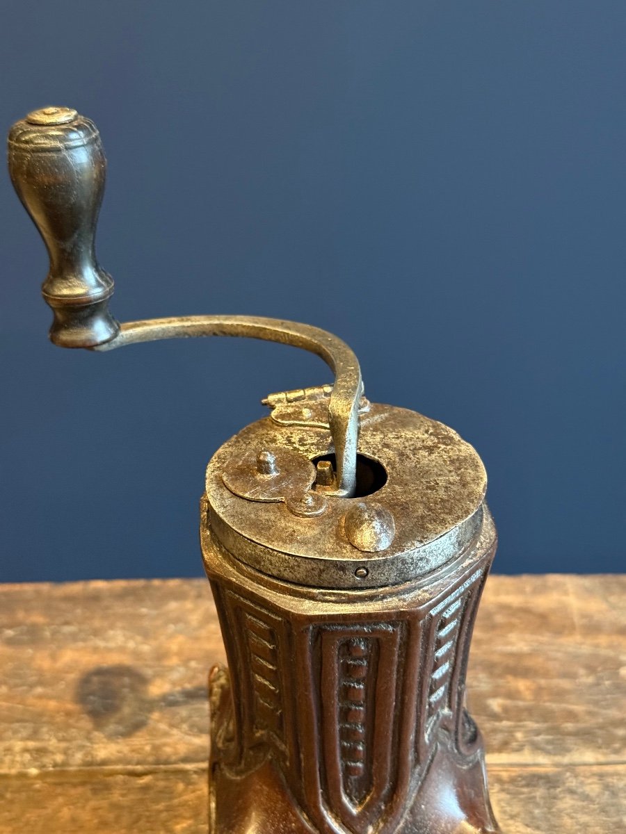 Lot Of Four 18th Century Coffee Grinders -photo-3