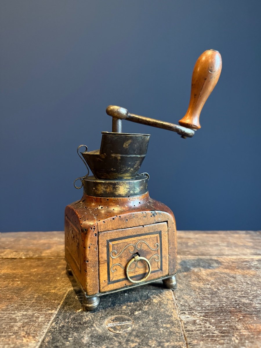 Lot Of Four 18th Century Coffee Grinders -photo-6