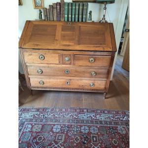 Scriban Commode In Walnut Louis XVI Period