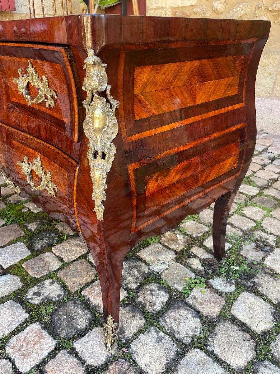 Louis XV Period Curved Marquetry Chest Of Drawers -photo-2