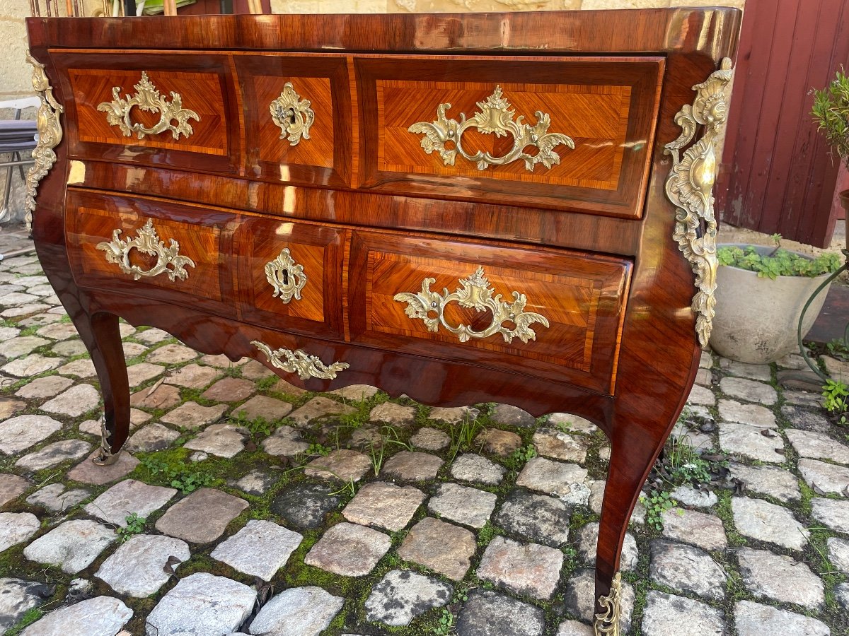 Louis XV Period Curved Marquetry Chest Of Drawers -photo-3