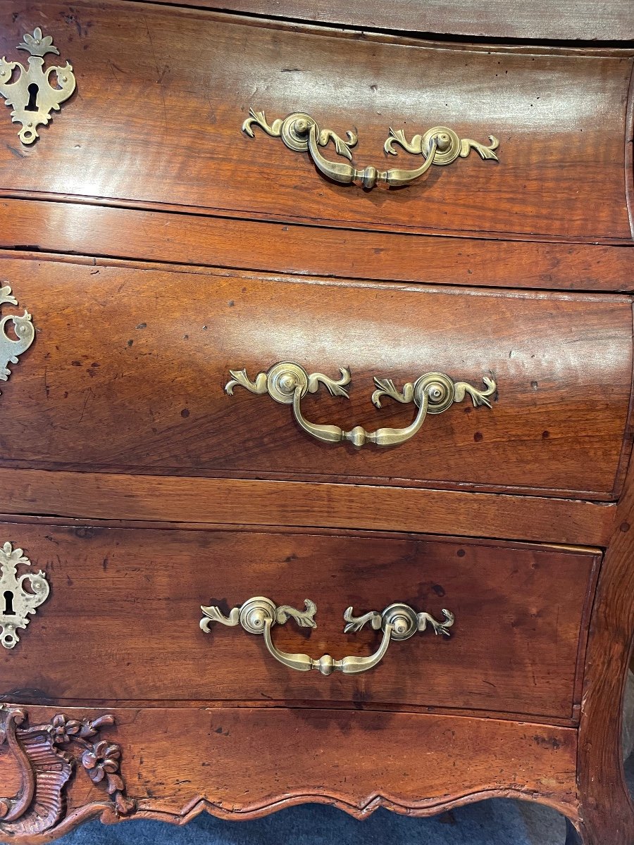 Louis XV Period Walnut Tombs Chest Of Drawers -photo-3