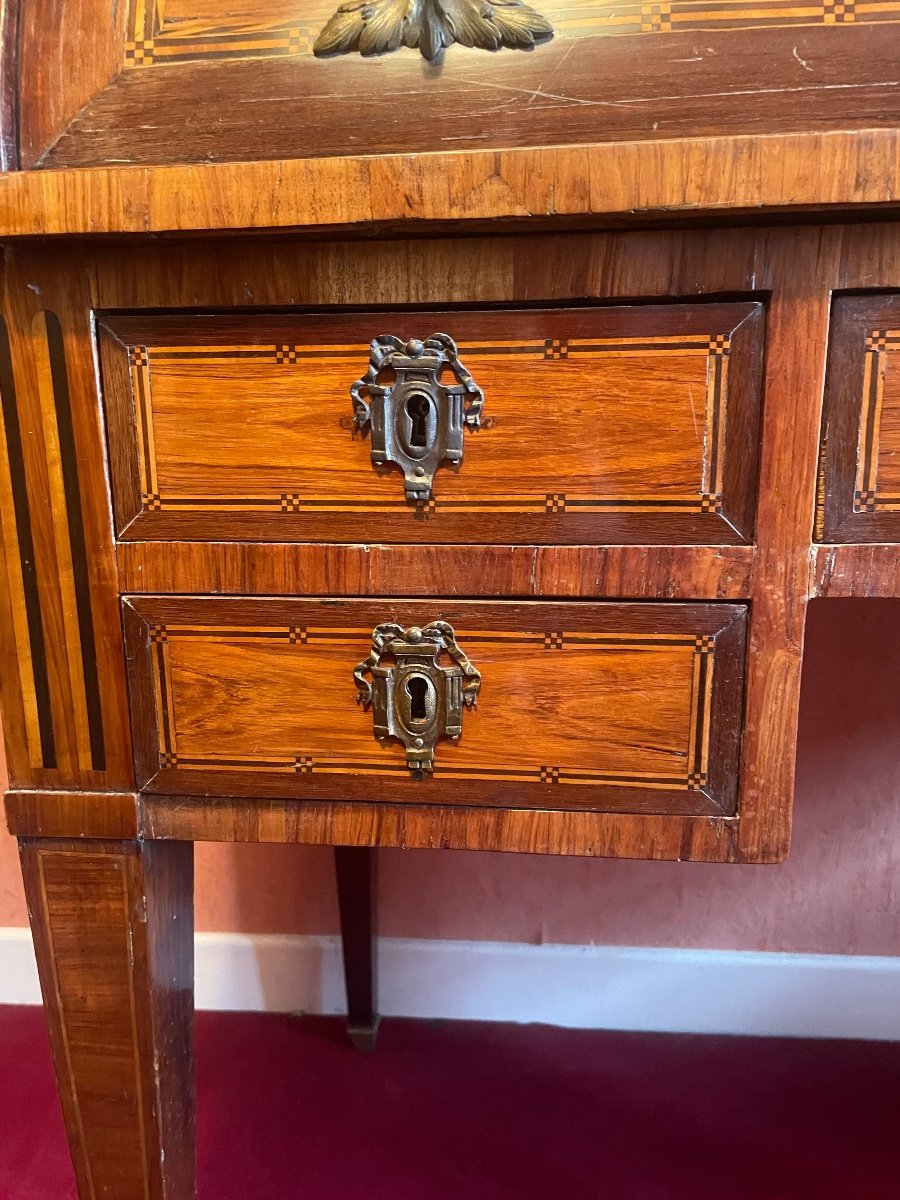 Louis XVI Period Marquetry Cylinder Desk -photo-3