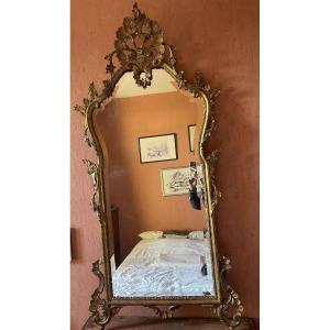 Italian Louis XV Style Giltwood Mirror 