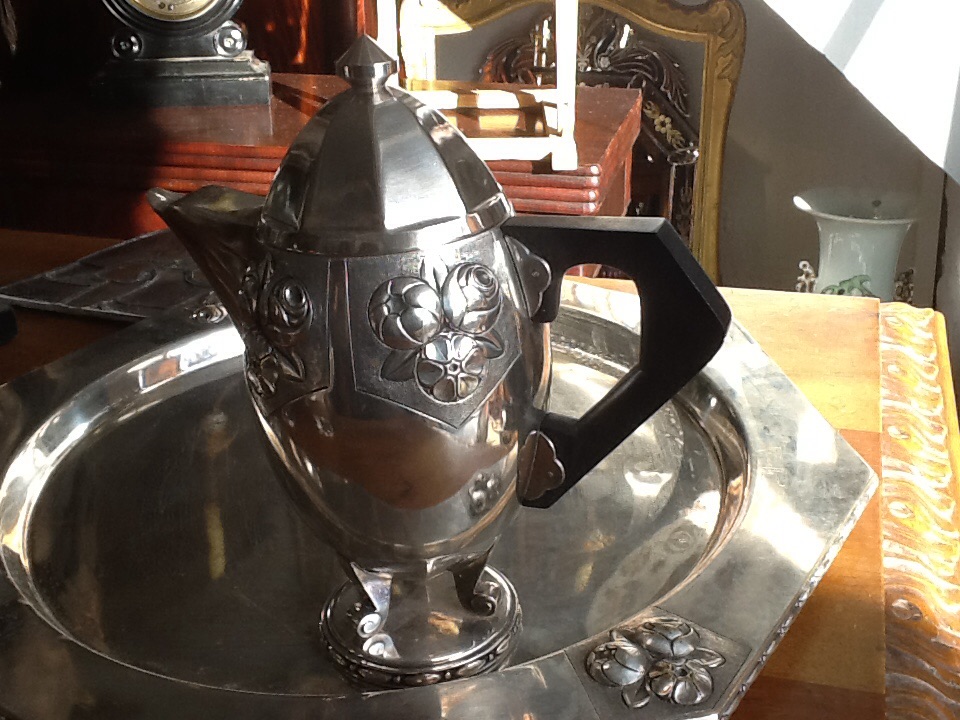 Coffee Service And The Silver Metal Artdeco-photo-1