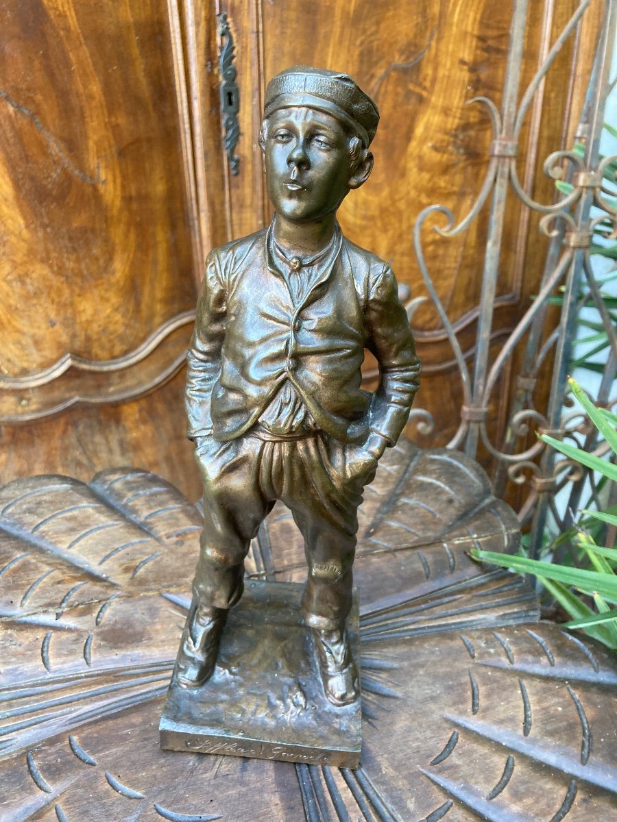 Newsboy Whistler Bronze