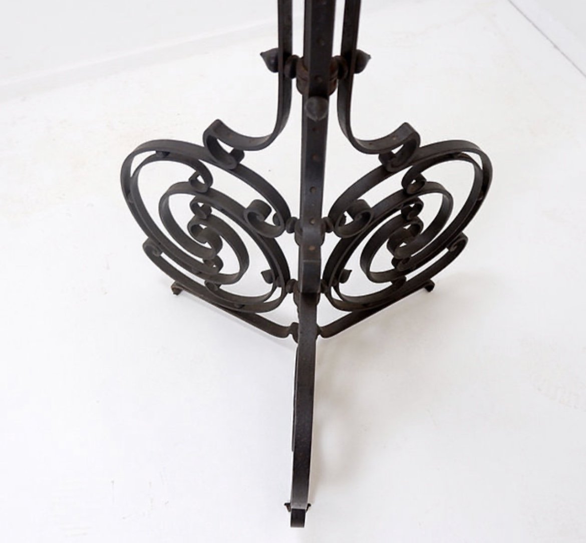 Art Nouveau Wrought Iron Tripod Floor Candle Holder-photo-4