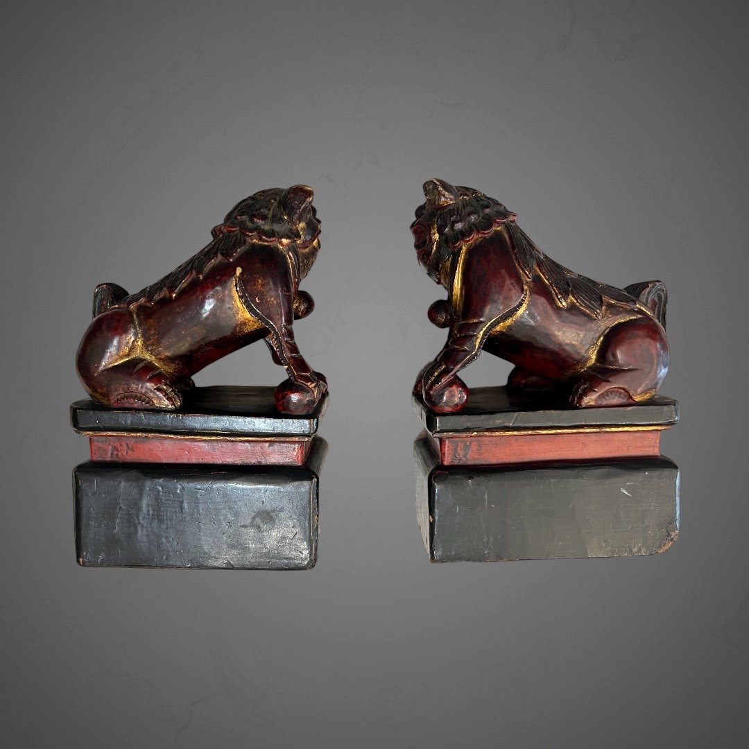 Pair Of Buddhist Lions In Red And Gold Lacquer, China 19th-photo-2