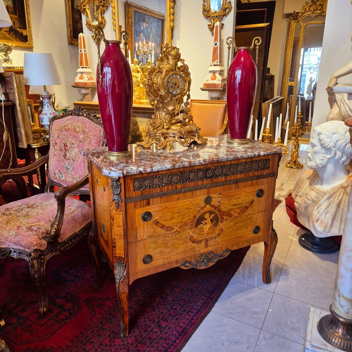 Pair Of Louis XV Style Gustavian Commodes, Marquetry And Gilt Bronze, 19th Century -photo-3