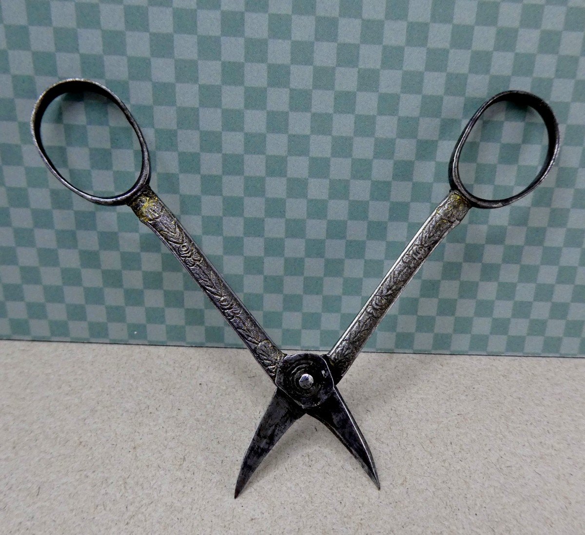 Pair Of Travel Scissors, Engraved Steel, Louis XV, 18th Century,-photo-2