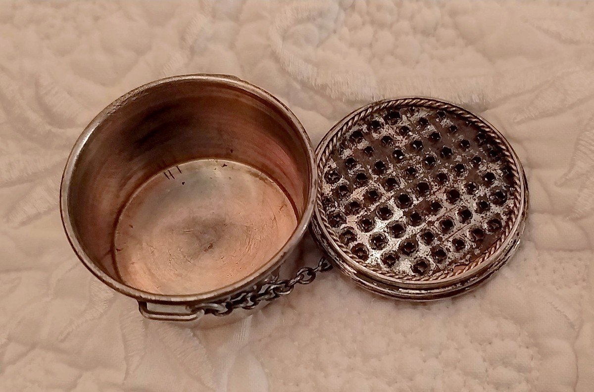 French Silver Nutmeg Grater, Trompe l'Oeil Mini Bowl, Rare, 19th Century-photo-3