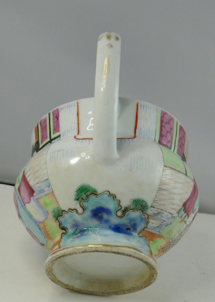 Chinese Porcelain Creamer, Canton, Mandarin And His Court-photo-1