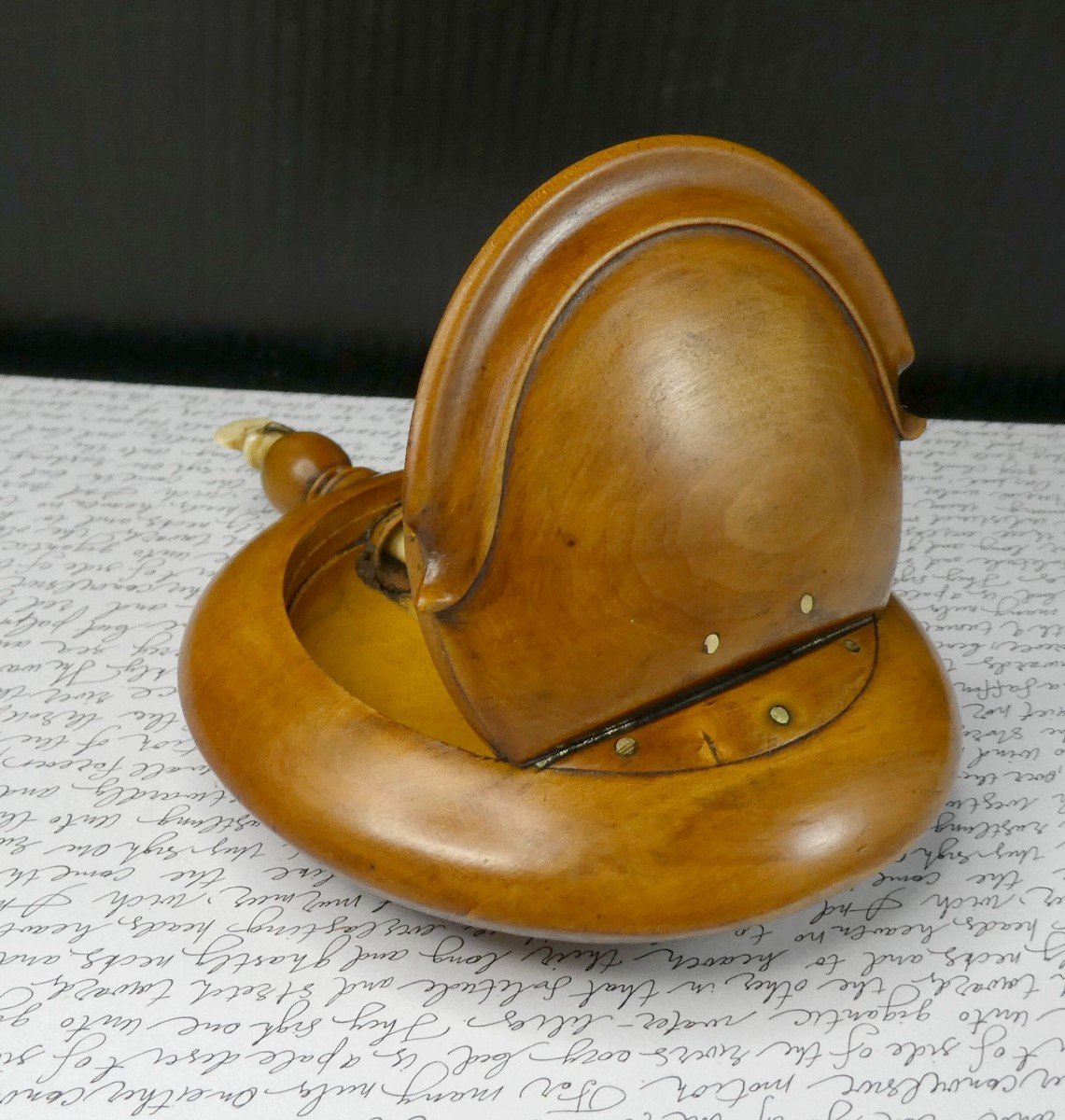  Turned Boxwood Snuff Treen, Late 19th C, Amazing Model-photo-3