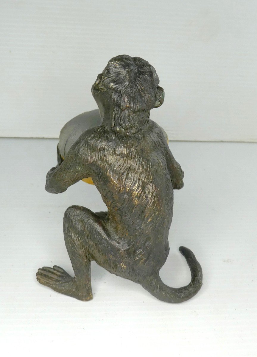 Singe Bronze De Vienne Peint, Marqué, 19e Siècle Portant Un Pique-épingles  P-A -M--photo-1