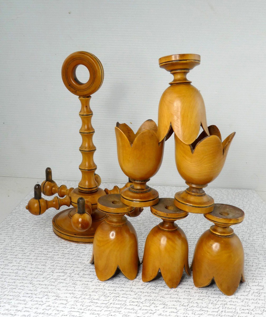 Boxwood Treen, 19th Century, Corolles Egg Cup Holder-photo-2