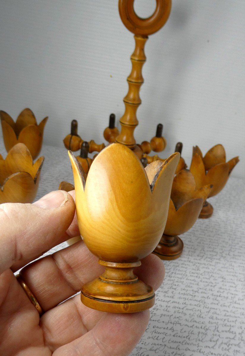 Boxwood Treen, 19th Century, Corolles Egg Cup Holder-photo-3