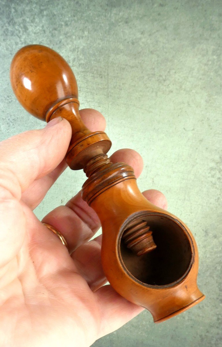 Pretty Nutcracker , Honey Colored Boxwood, Beautiful Turning Work -photo-3