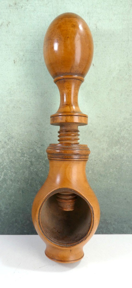 Pretty Nutcracker , Honey Colored Boxwood, Beautiful Turning Work -photo-2