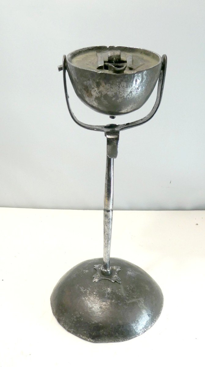 Fine 18th Century Polished Iron Gimbal Table Oil Lamp -photo-2