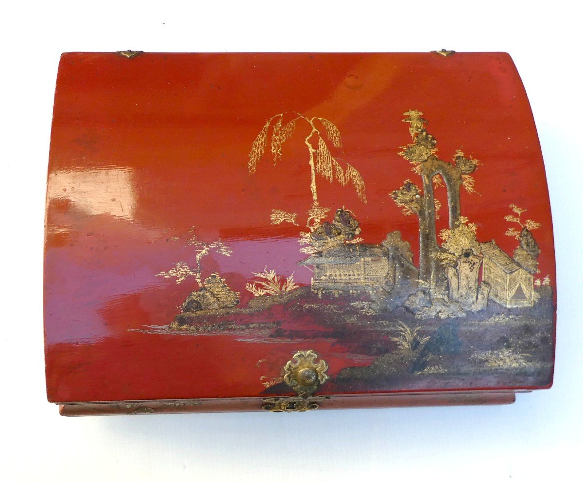 Coffret à Perruques Laqué Rouge, Chinoiseries à L’or, époque Louis XV-photo-2