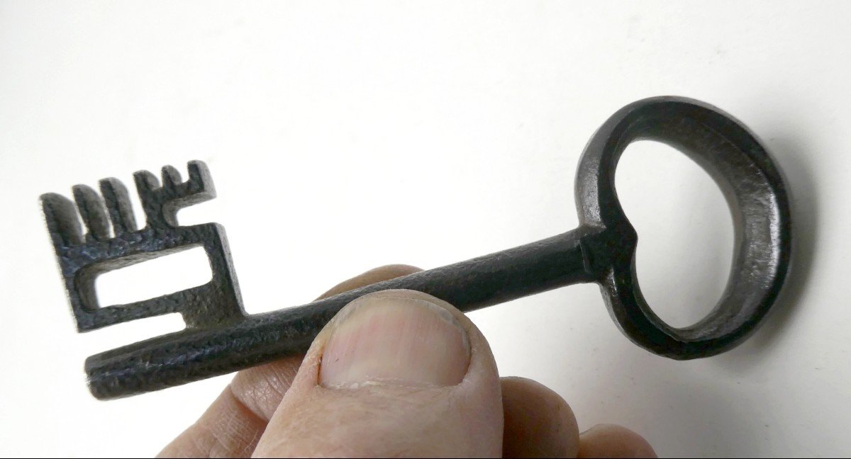 Beautiful Late Gothic Key, 9.5cm