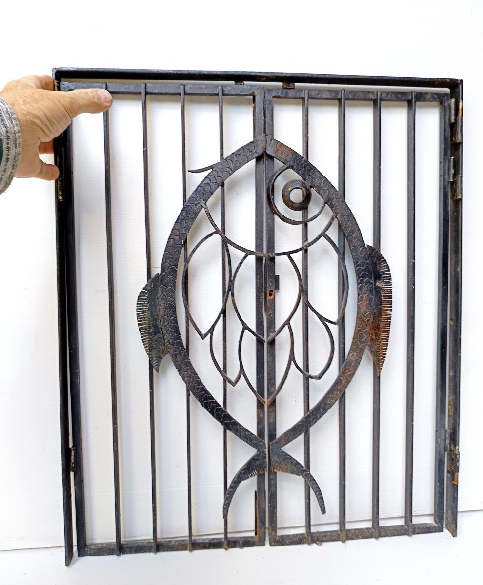 Petite Porte Fer Forgée Art Déco Au Poisson, Vers 1930-photo-1