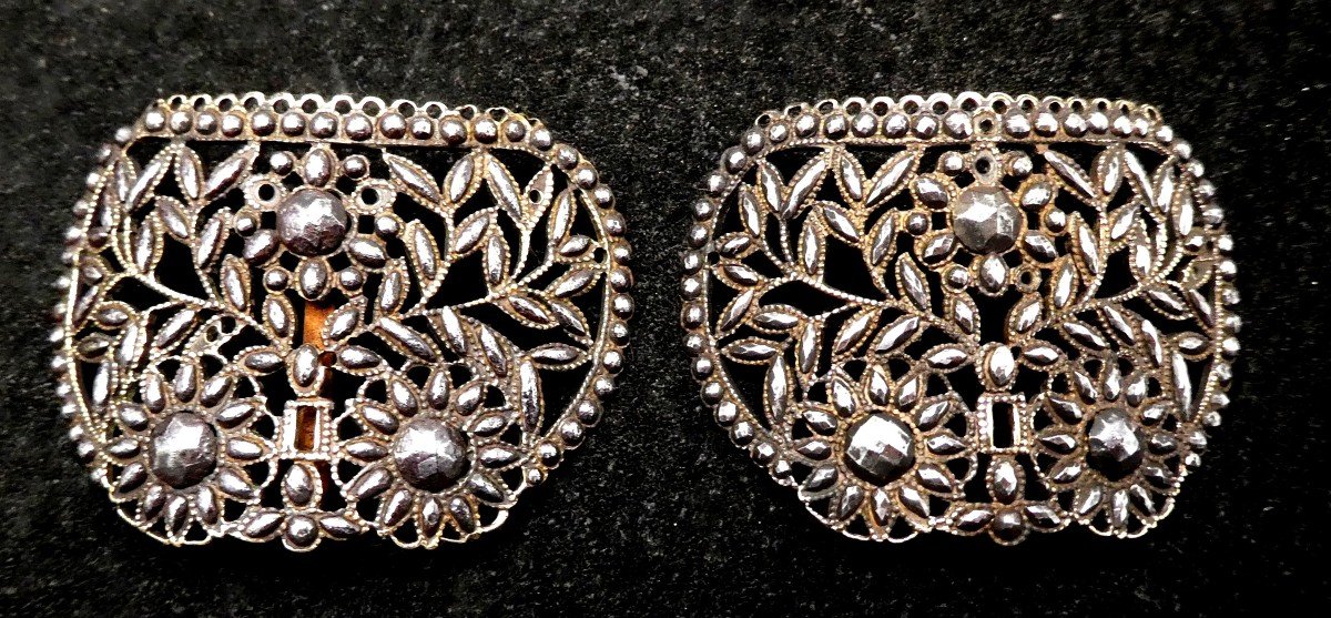 Bijoux D’acier Facetté, 18e Siècle : Paire De Boucles De Soulier Féminin-photo-2