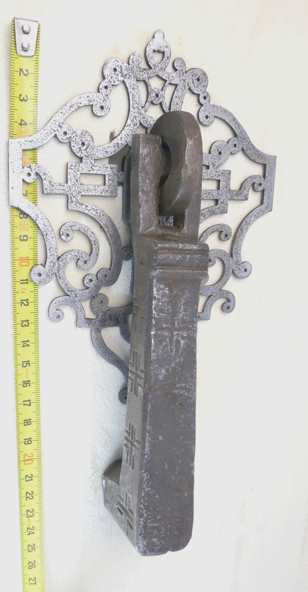 Large French Forged Door Knocker, 17-18th Century, Cross Engraved -photo-2