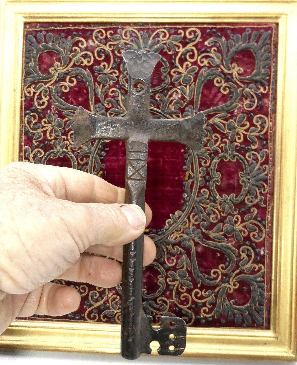 Clé De Cimetière, En Crucifix, Forge Artisanale, 19e Siècle, ésotérisme ?-photo-3