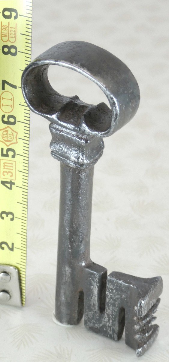 Beautiful 16th Century Trunk Key, With Capital, And Complicated Bit, 8.4cm-photo-4