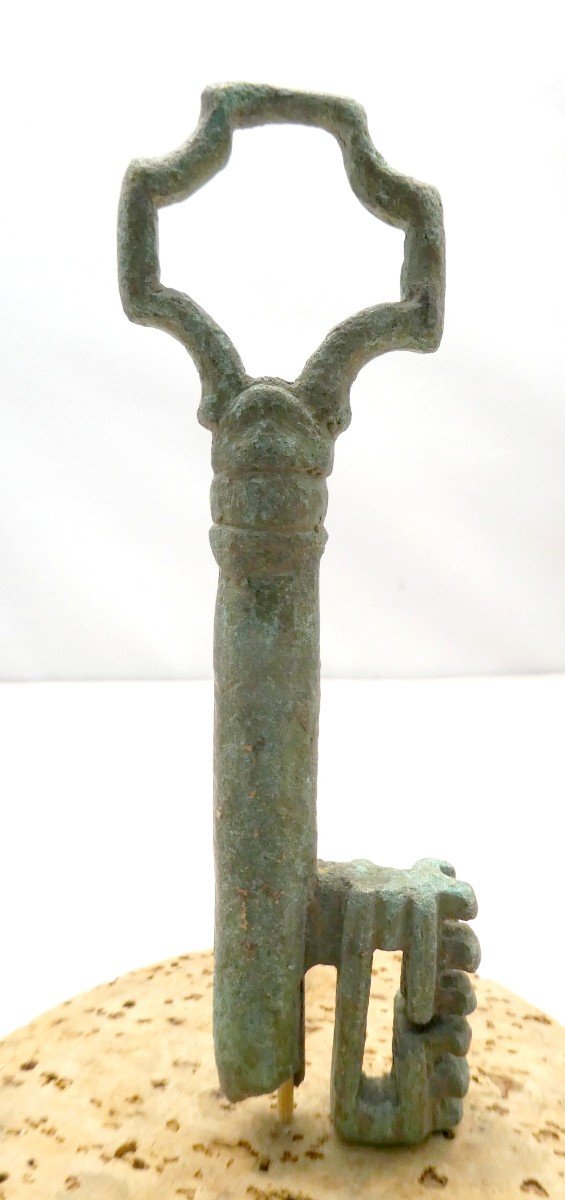 Museum: Large Bronze Key, 13th Century, Early Gothic, 11.8cm-photo-4